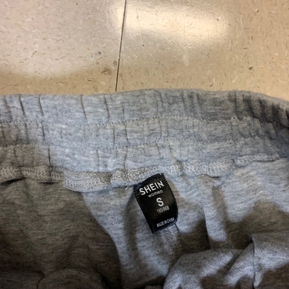 Super cute and comfy sweatpants! - Picture 5 of 6